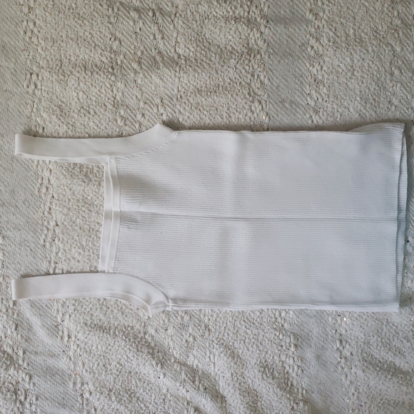 Nine West Tank - Picture 4 of 4